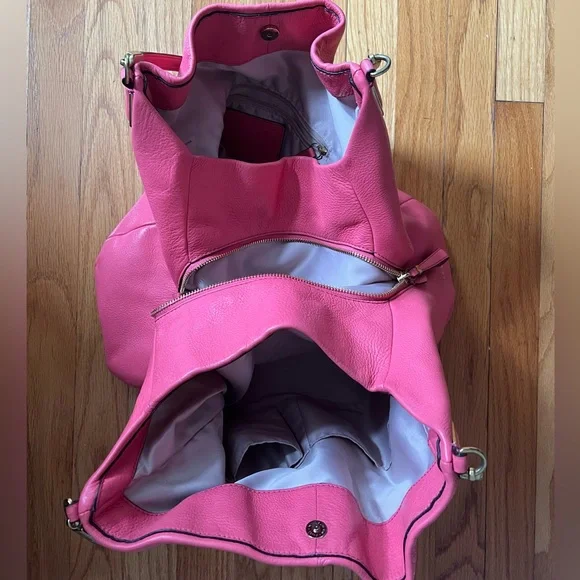 Coach shoulder tote - Picture 4 of 10